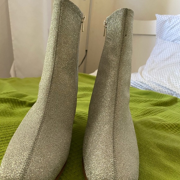 By FAR Silver Glitter Sofia Ankle Boots EU 36 US 6 - Picture 3 of 7